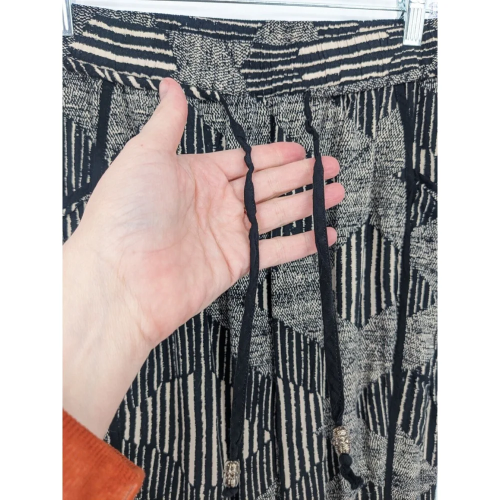 Anthropologie Hei Hei Pants Tapered Leg Geometric Bohemian Hippie‎ Black/White S - Picture 3 of 14